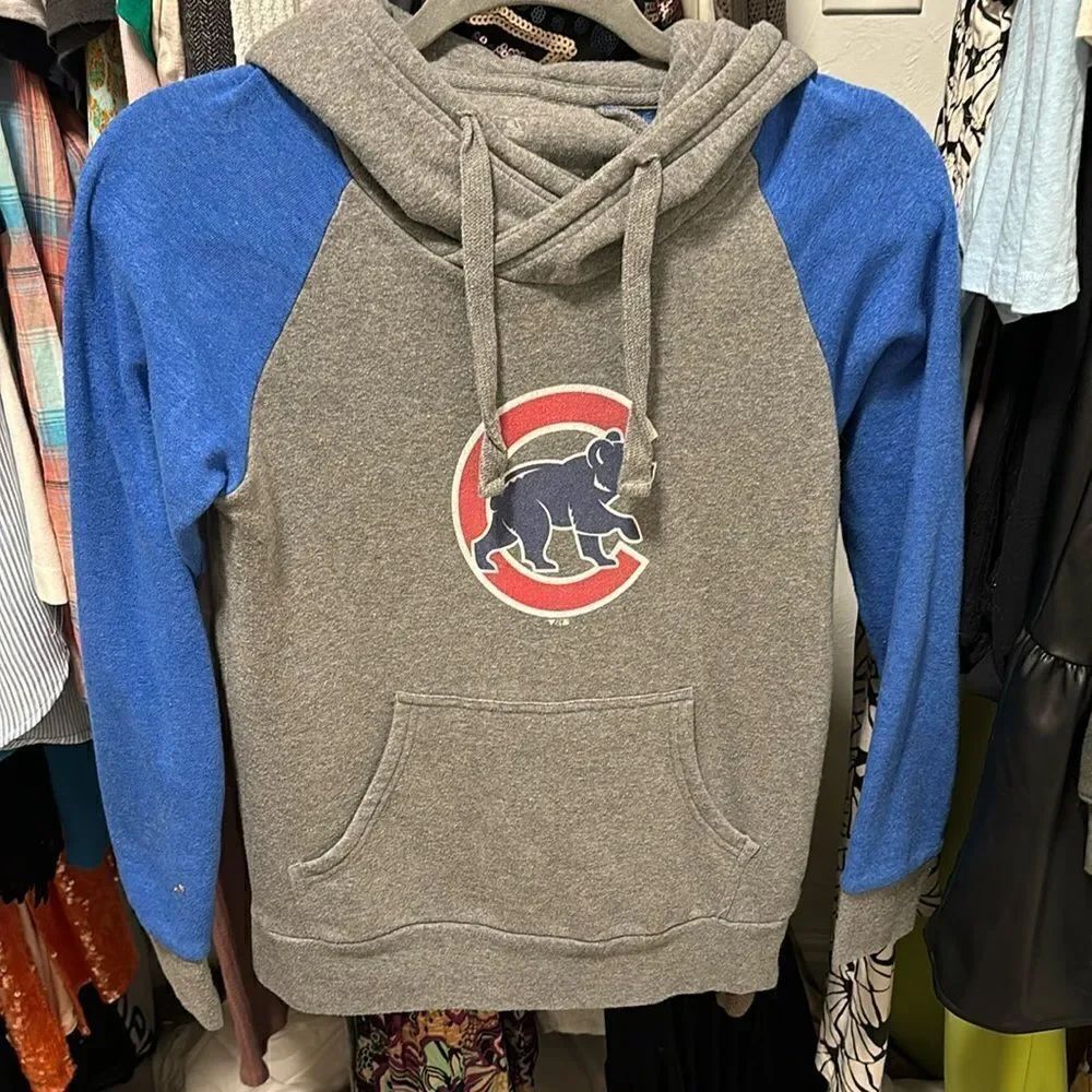 MLB Chicago Cubs licensed baseball team hoodie size Small
